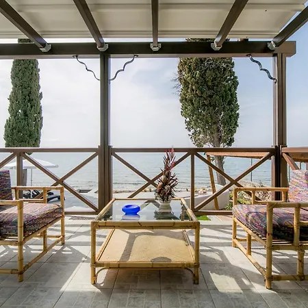 Mermaid Beachfront Κορωπί