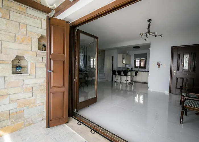 Mermaid Beachfront Villa Koropi